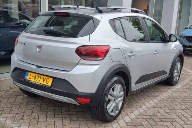 Dacia Sandero Stepway (2021) thumbnail 5