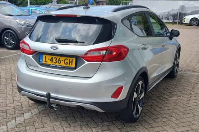 Ford Fiesta (2020) thumbnail 3