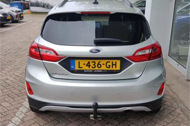 Ford Fiesta (2020) thumbnail 4