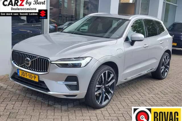 Volvo XC60 (2023) thumbnail 1