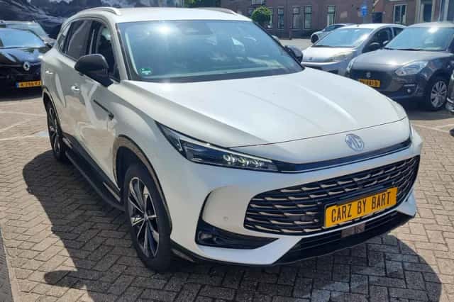 MG HS PHEV (2025) thumbnail 4