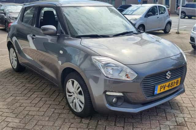 Suzuki Swift (2017) thumbnail 4