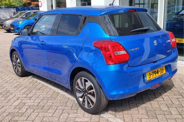 Suzuki Swift (2020) thumbnail 2