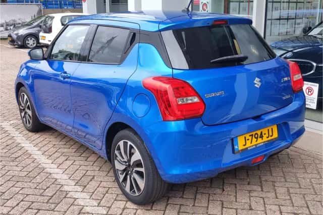 Suzuki Swift (2020) thumbnail 3