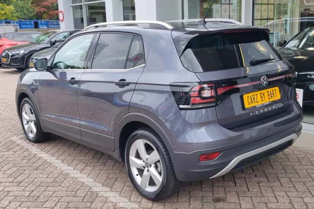Volkswagen T-Cross (2023) thumbnail 3
