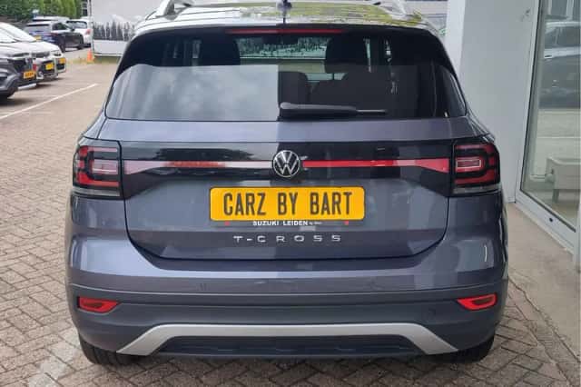 Volkswagen T-Cross (2023) thumbnail 4