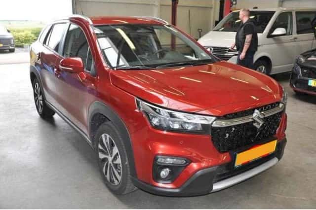 Suzuki S-Cross (2026) thumbnail 4