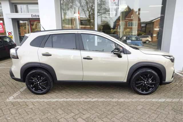 Suzuki S-Cross (2026) thumbnail 6