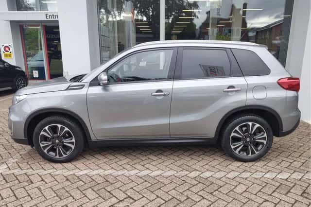 Suzuki Vitara (2019) thumbnail 2