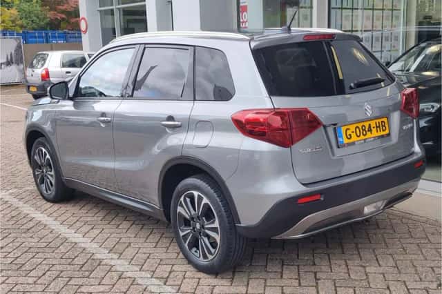 Suzuki Vitara (2019) thumbnail 3