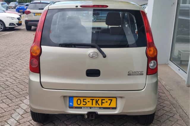 Daihatsu Cuore (2012) thumbnail 4