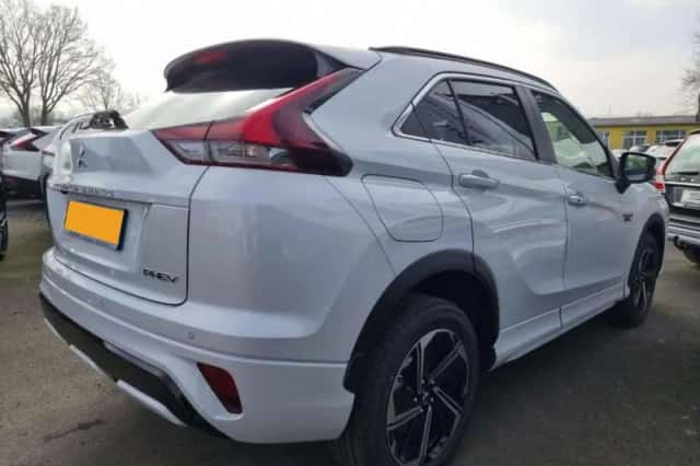 Mitsubishi Eclipse Cross (2025) thumbnail 4