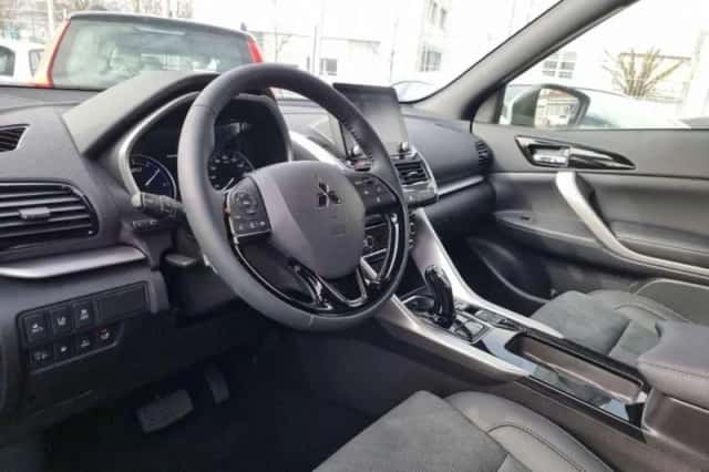 Mitsubishi Eclipse Cross (2025) thumbnail 6