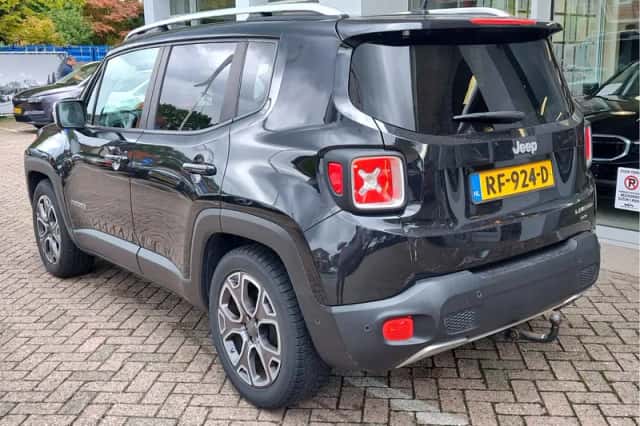 Jeep Renegade (2017) thumbnail 2