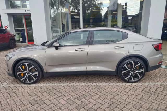 Polestar 2 (2021) thumbnail 2