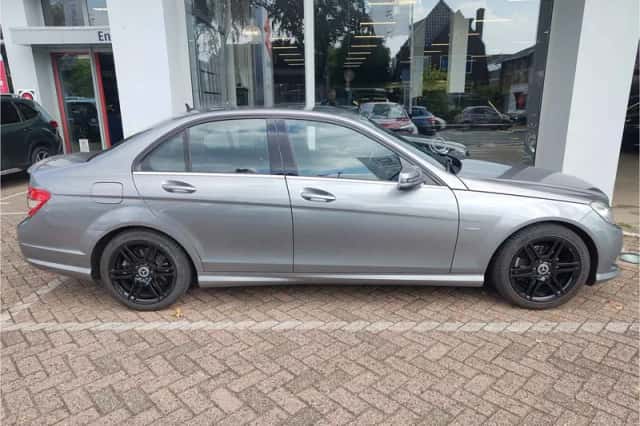 Mercedes-Benz C-Klasse (2010) thumbnail 3