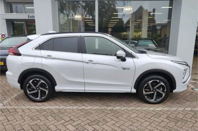 Mitsubishi Eclipse Cross (2025) thumbnail 6