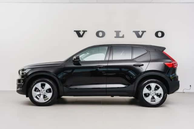 Volvo XC40 (2020) thumbnail 2
