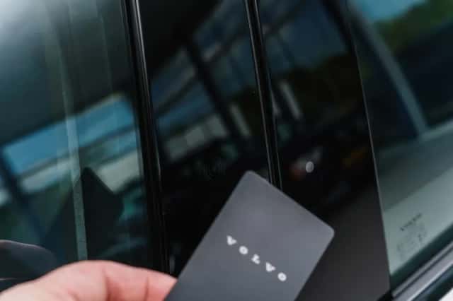 Volvo EX30 (2024) thumbnail 6