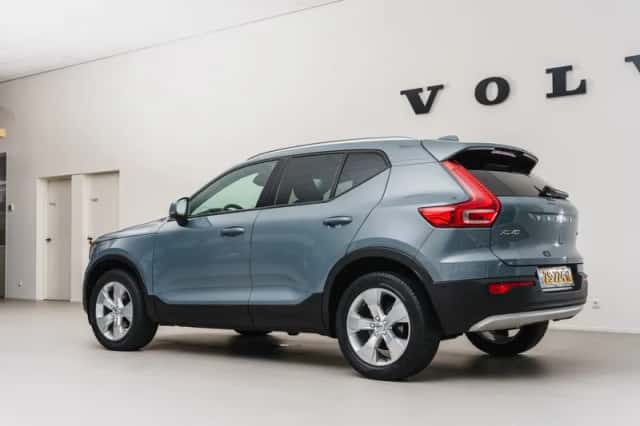 Volvo XC40 (2019) thumbnail 3