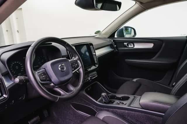 Volvo XC40 (2019) thumbnail 4