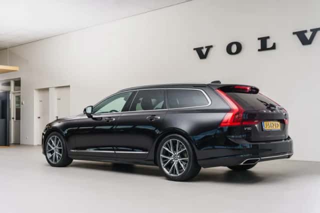 Volvo V90 (2020) thumbnail 3