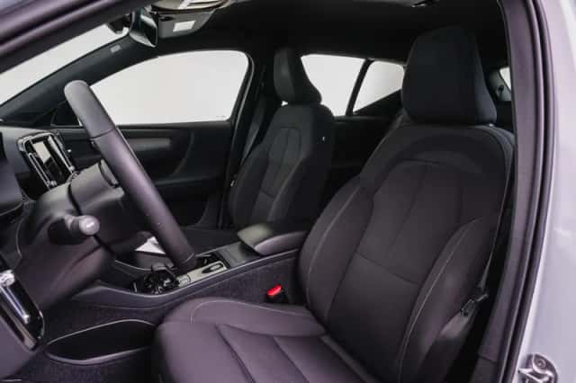 Volvo XC40 (2021) thumbnail 5