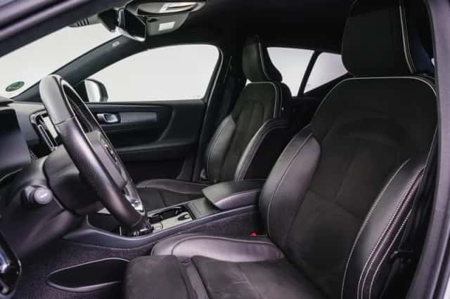 Volvo XC40 (2020) thumbnail 5