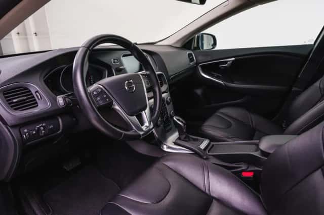 Volvo V40 (2017) thumbnail 4