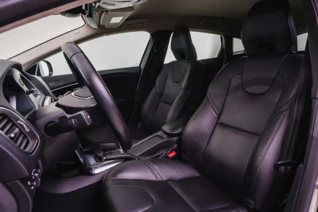 Volvo V40 (2017) thumbnail 5