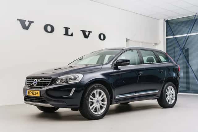 Volvo XC60 (2016) thumbnail 1