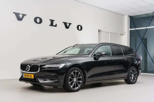 Volvo V60 (2021) thumbnail 1