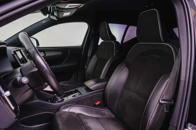 Volvo XC40 (2020) thumbnail 5