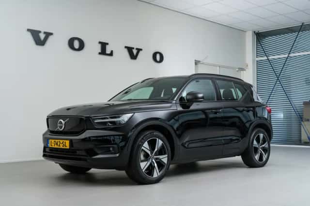 Volvo XC40 (2021) thumbnail 1