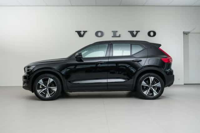 Volvo XC40 (2021) thumbnail 5