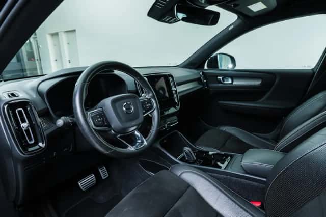 Volvo XC40 (2021) thumbnail 6