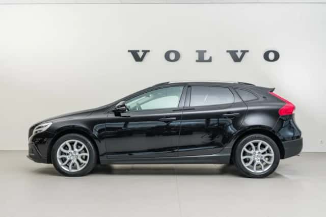 Volvo V40 (2019) thumbnail 2