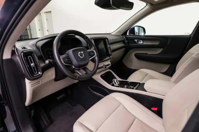 Volvo XC40 (2019) thumbnail 4