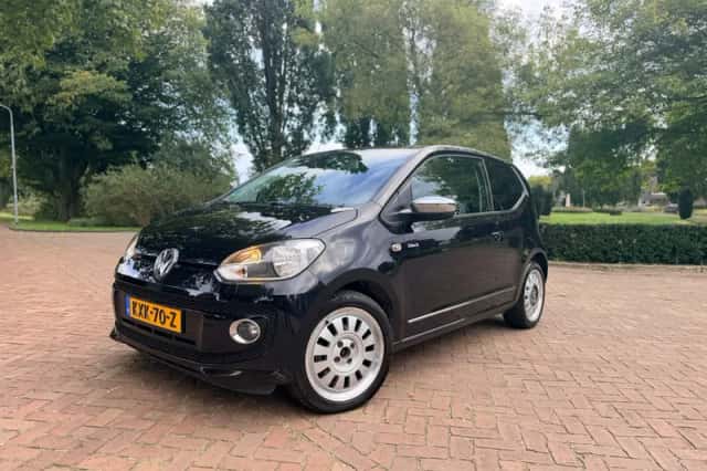 Volkswagen Up! (2012) thumbnail 1