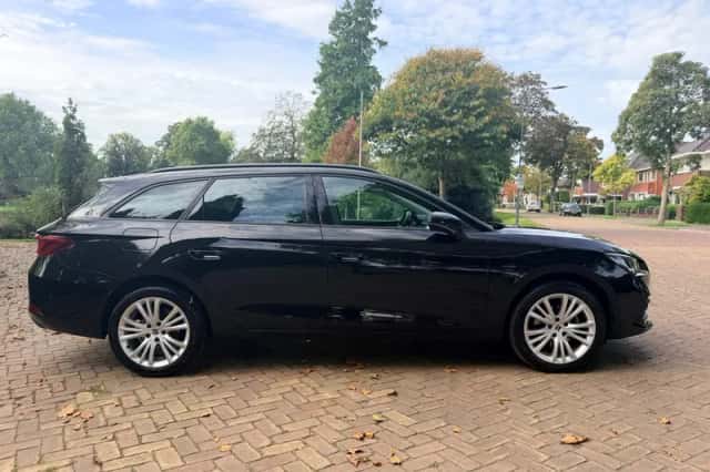 SEAT Leon Sportstourer (2022) thumbnail 3