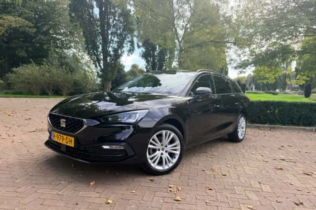 SEAT Leon Sportstourer (2022) thumbnail 4