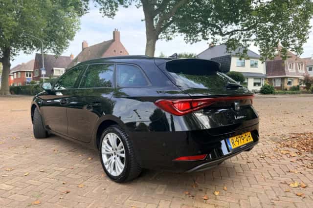 SEAT Leon Sportstourer (2022) thumbnail 5