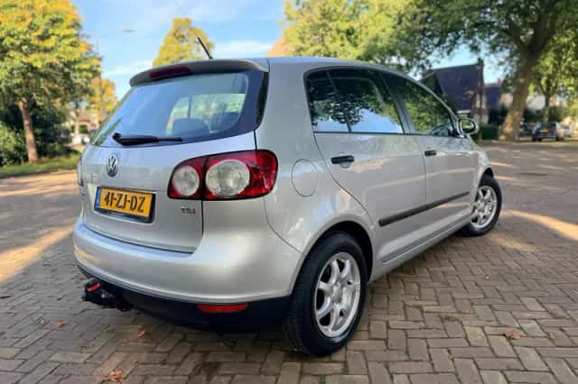 Volkswagen Golf Plus (2008) thumbnail 2
