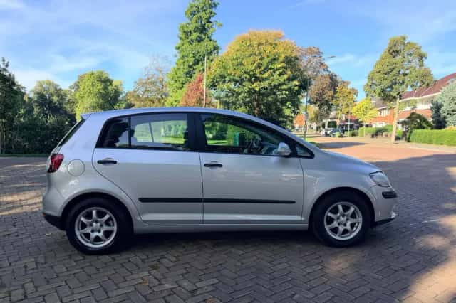 Volkswagen Golf Plus (2008) thumbnail 3