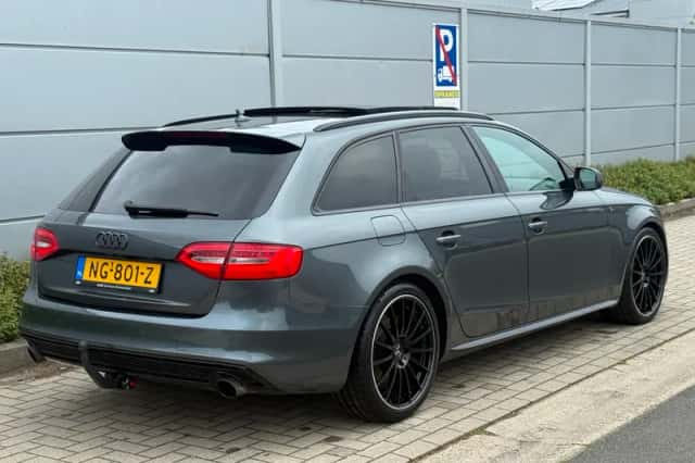 Audi A4 (2015) thumbnail 6