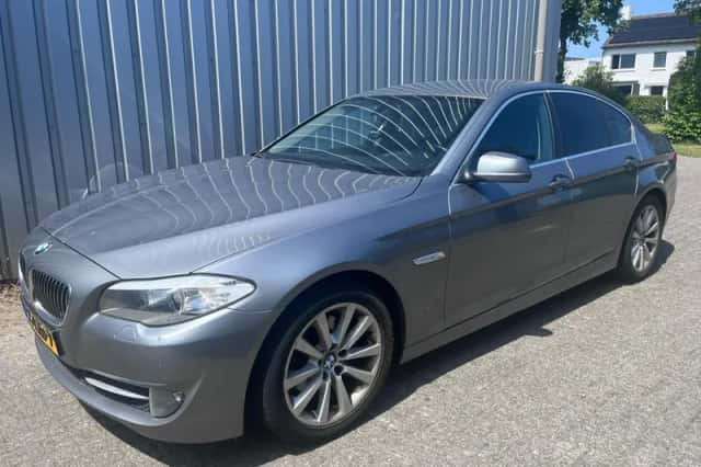 BMW 5-Serie (2010) thumbnail 1