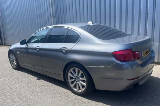 BMW 5-Serie (2010) thumbnail 3