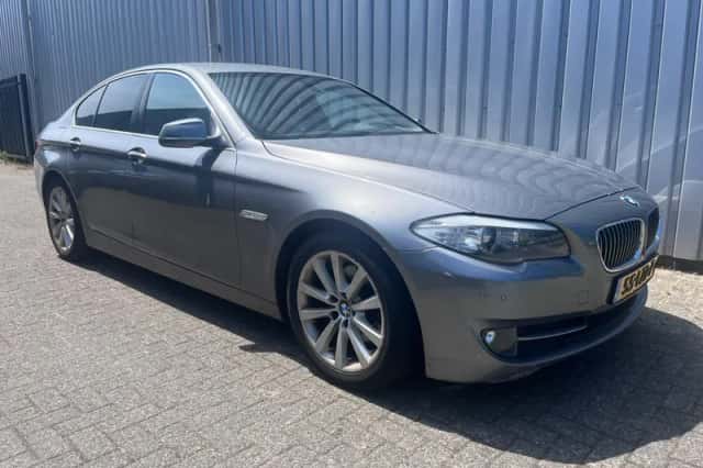 BMW 5-Serie (2010) thumbnail 6