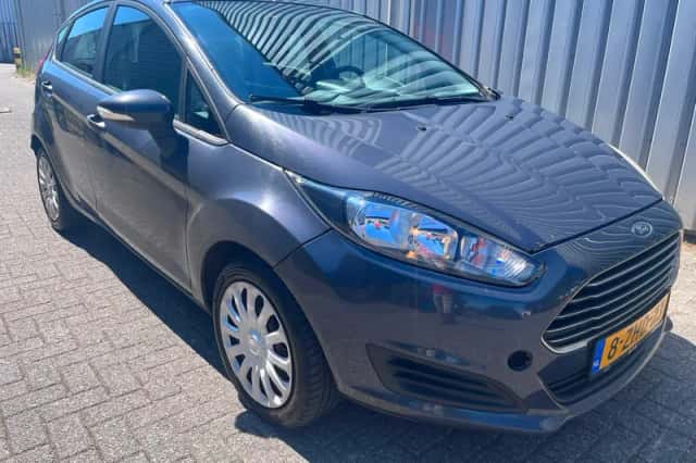Ford Fiesta (2015) thumbnail 6