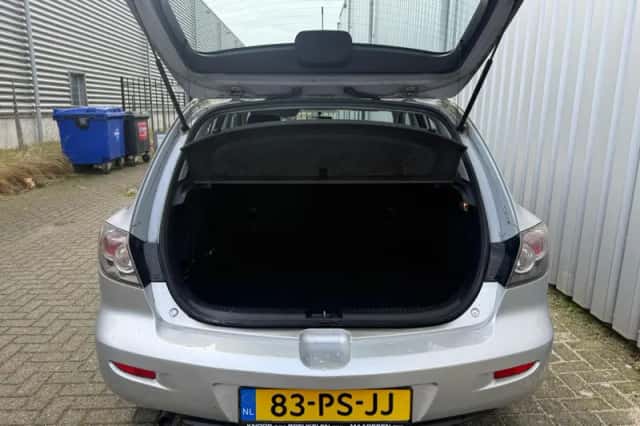 Mazda 3 (2004) thumbnail 4